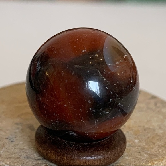 MINI Red Carnelian Crystal Sphere W Wood Stand Chakras Healing Meditation 1/2" - Picture 2 of 10